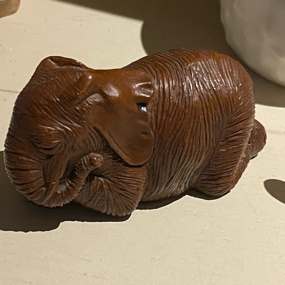 Red Mill Mfg Sleeping Elephant Handcrafted Figurine